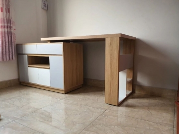 Bàn Làm Việc Có Chân An Cường